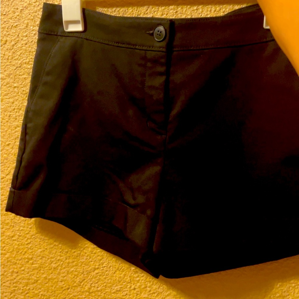 Black short